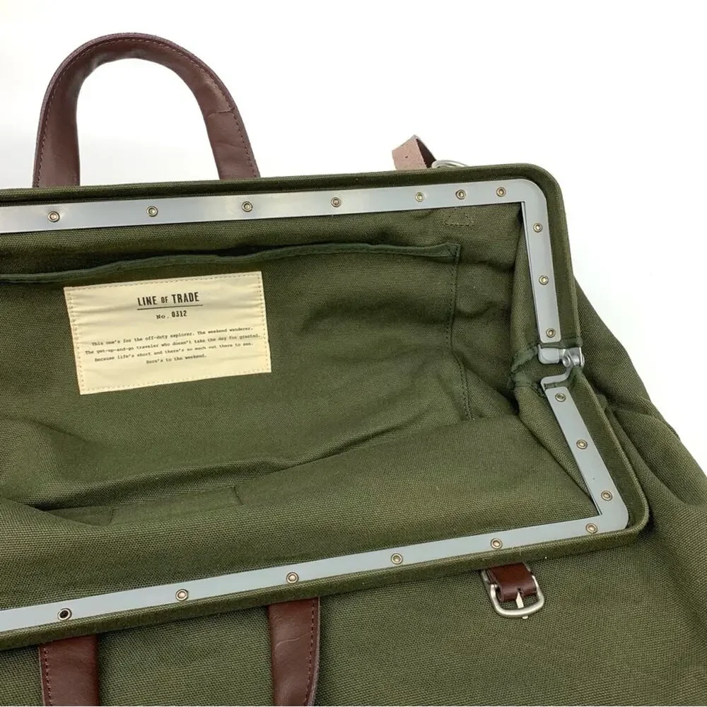 LINE OF TRADE Canvas Weekender Duffle Bag Olive Green
